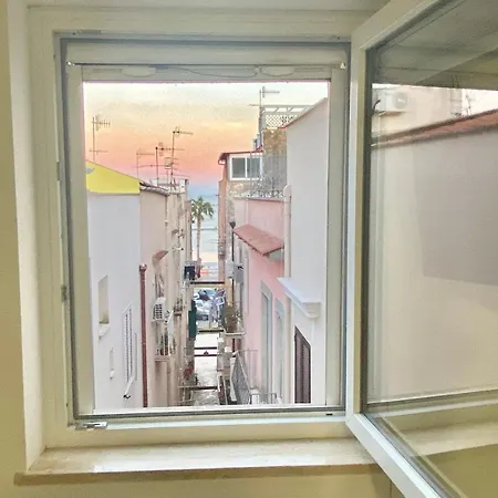 La Dimora Del Golfo Bed & Breakfast 4*